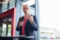 Prof. Friedhelm Loh: „Wir schreiben diese Geschichte weiter zum Wohl der Unternehmen und damit der Menschen, die hier arbeiten. Wir schreiben diese Erfolgsgeschichten weiter auch für die Perspektiven junger Menschen in unserer Region. Ich danke jedem, der das zum Ziel hat und uns unterstützt.“