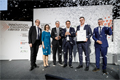First place for ONCITE: Dr Sebastian Ritz from German Edge Cloud (centre) and Dieter Meuser from IoTOS (centre right) are delighted with the 2020 Innovation Champions Award. (Photo: Thorsten Jochim)