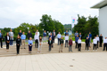 Dr Karl-Ulrich Köhler (rear, centre), Rittal’s CEO, welcomes the Friedhelm Loh Group’s new trainees to the Rittal headquarters in Herborn.